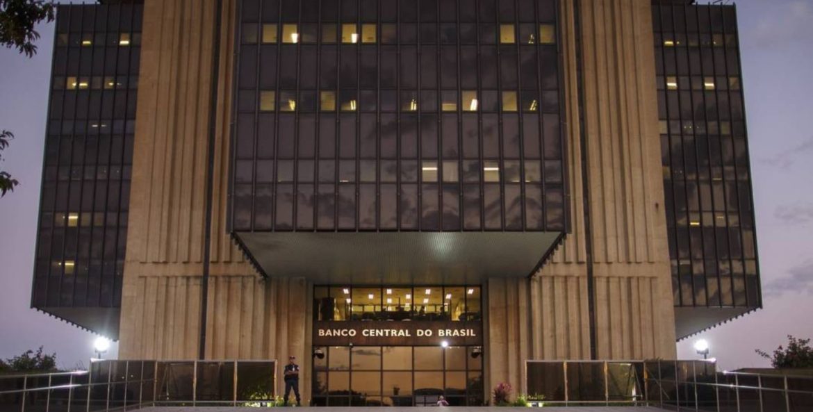 Mercado reduz previsão de inflação e PIB em nova edição do Focus