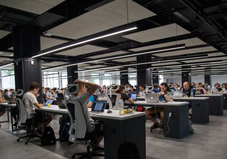 Transições no Brasil - trabalho