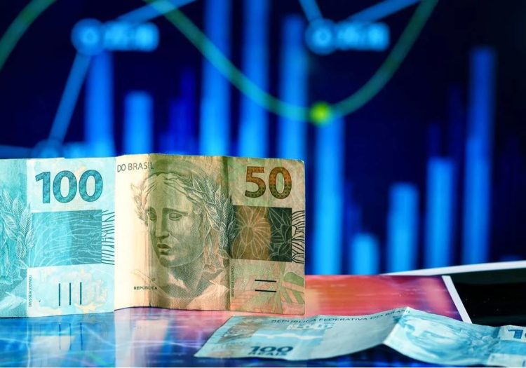 Juros e entraves travam investimentos no Brasil