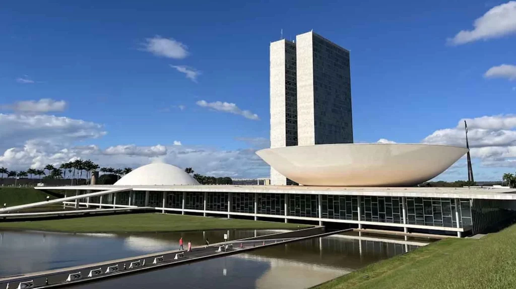 Cooperativismo do DF amplia ativos para R$ 7,19 bilhões e registra crescimento de 60,8% no número de cooperados