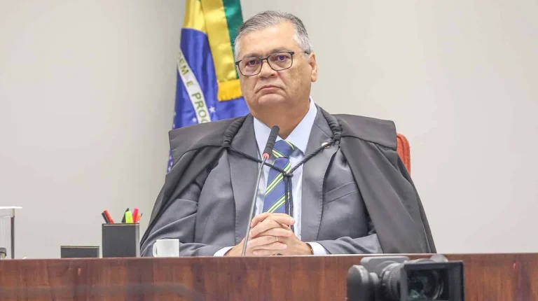 Ministro do STF Dino